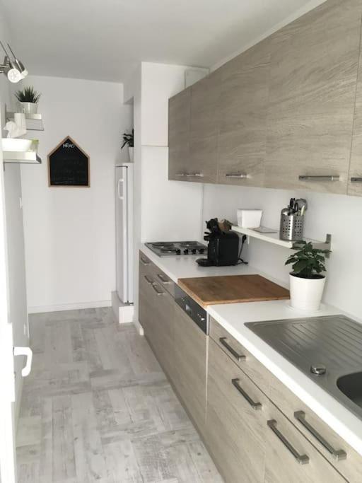 Appartement T3 Proche De La Mer Narbonne Extérieur photo